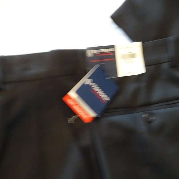 NEW Stafford Mens Classic BLACK Wool pleat Front 2 Pc Suit 38R Jacket 32x32 Pant - Picture 3 of 8
